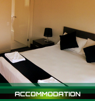 Dooley's Motel & Tavern - Sunshine Coast Tourism 3