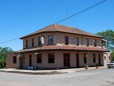Heddon Greta Hotel - Sunshine Coast Tourism 0
