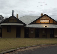Linga Longa Inn - Sunshine Coast Tourism