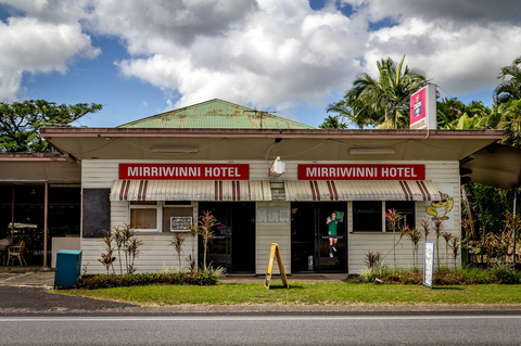 Mirriwinni Hotel - Sunshine Coast Tourism 5