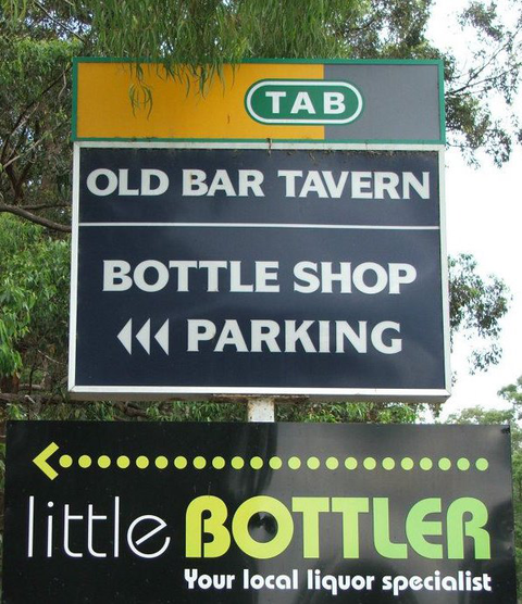 Old Bar Tavern - Sunshine Coast Tourism 0