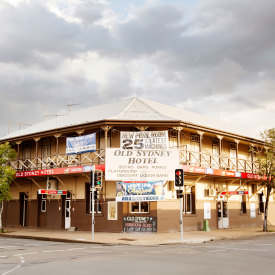 Old Sydney Hotel - Sunshine Coast Tourism 1