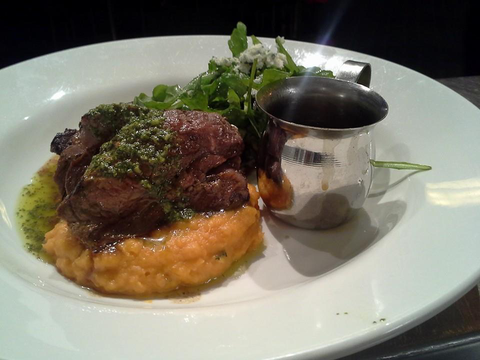 Salamander Tavern - Sunshine Coast Tourism 5