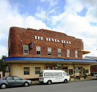Seven Seas Hotel - Sunshine Coast Tourism