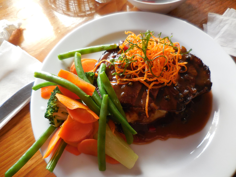 Sutton Forest Inn - Sunshine Coast Tourism 3
