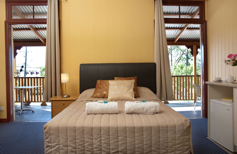 Yandina Hotel - Sunshine Coast Tourism 1