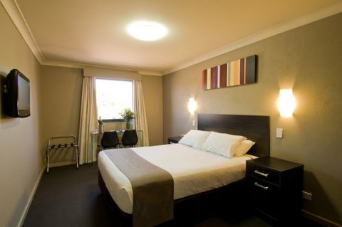 Blackbutt Inn - Sunshine Coast Tourism 0