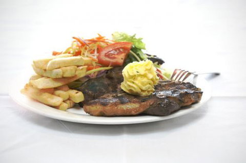 Hoppers Club - Holiday Sunshine Coast 0