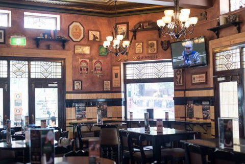 P.J. Gallagher's - Sunshine Coast Tourism 0