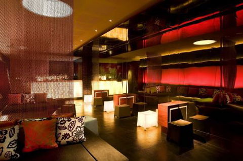 X&y - Holiday Sunshine Coast 0