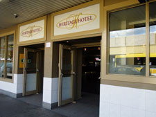 Heritage Hotel Penrith - Holiday Sunshine Coast 0