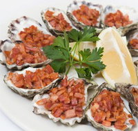 In Restaurant - Sunshine Coast Tourism