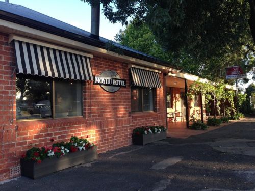 Moyhu ACT Sunshine Coast Tourism