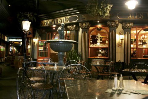 Pig N Whistle British Pub Indooroopilly - Sunshine Coast Tourism 4