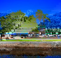 Tea Gardens HotelMotel - Sunshine Coast Tourism