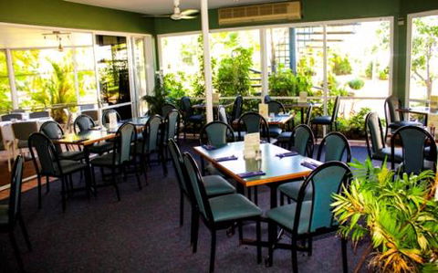 KBR’s Licensed Restaurant - Holiday Sunshine Coast 0