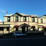 The Old Pub–Woy Woy Hotel - Sunshine Coast Tourism 1