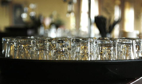 The Valley Tavern - Sunshine Coast Tourism 4
