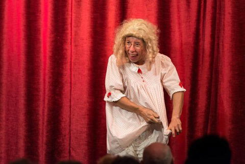 Footlights Theatre Restaurant - Sunshine Coast Tourism 1