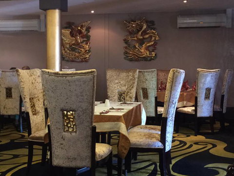 Dragon Palace - Holiday Sunshine Coast 1