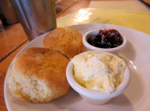 Elly’s Coffee Lounge - Sunshine Coast Tourism 2