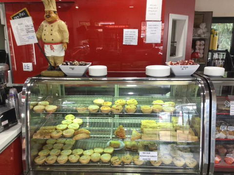 PK’s Bakery - Holiday Sunshine Coast 0