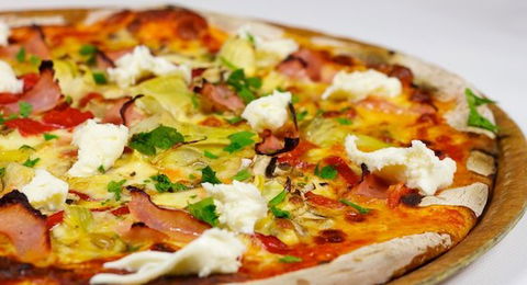Renato's Italian Restaurant - Holiday Sunshine Coast 2