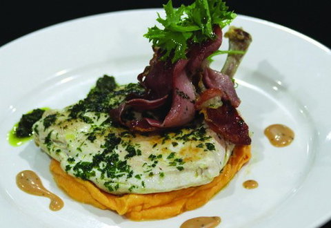 Lilys Restaurant Bar & Function Centre - Holiday Sunshine Coast 0