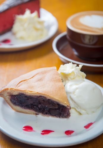 Andy’s Cherry Pie Cafe - Sunshine Coast Tourism 1
