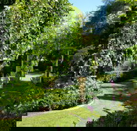 Camelot Garden Stroll - Sunshine Coast Tourism