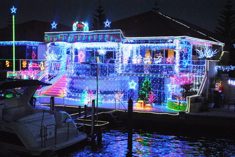 Christmas Lights Cruise - Sunshine Coast Tourism 2