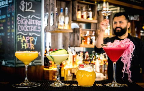 Broadway Crown - Sunshine Coast Tourism 2