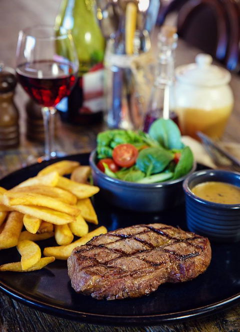 Broadway Crown - Sunshine Coast Tourism 1