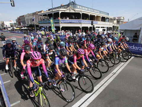 Federation University Criterium National Championships - Ballarat - Sunshine Coast Tourism 2