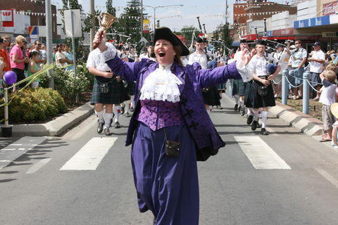 Leeton Sunrice Festival - Sunshine Coast Tourism 1