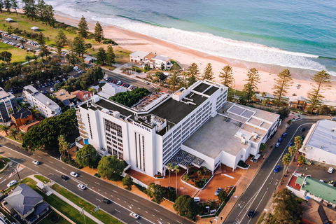 New Years Eve Party - Novotel Wollongong Northbeach - Holiday Sunshine Coast 0