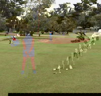 Nine and Dine Golf and Buffet Dinner with Seafood - Sunshine Coast Tourism