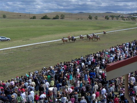 Cooma Sundowners Cup - Sunshine Coast Tourism 0
