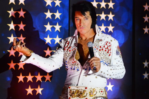Elvis Forever - Damian Mullin 'Up Close And Personal' - Holiday Sunshine Coast 2