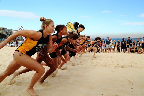 Henry Blooms Bondi Barefoot - Holiday Sunshine Coast 0