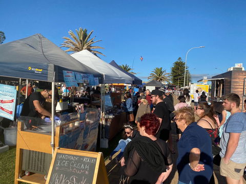 Summer Twilight Markets - Holiday Sunshine Coast 0