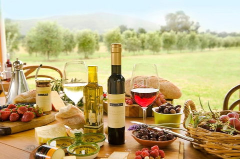 Whispering Brook Olive Long Table Luncheon - Sunshine Coast Tourism 2
