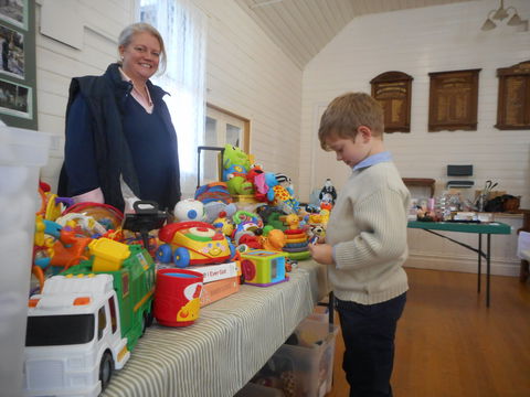 Yarck Country Market - Sunshine Coast Tourism 0