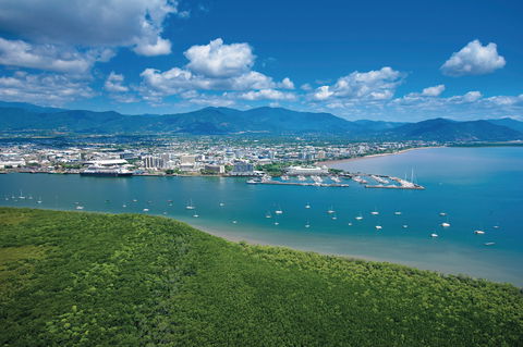 7 Cairns Marathon - Sunshine Coast Tourism 1
