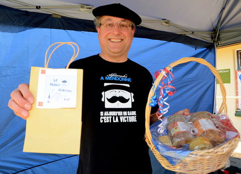 Broken Hill Community Markets - Sunshine Coast Tourism 0