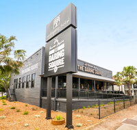 Christmas Lunch at The Daring Squire - Holiday Sunshine Coast