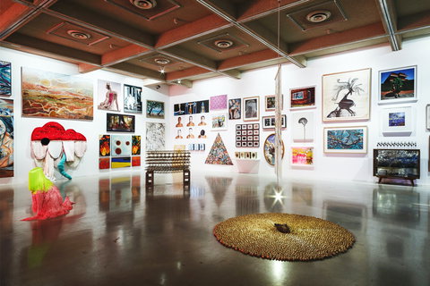 Fisher's Ghost Art Award - Holiday Sunshine Coast 1