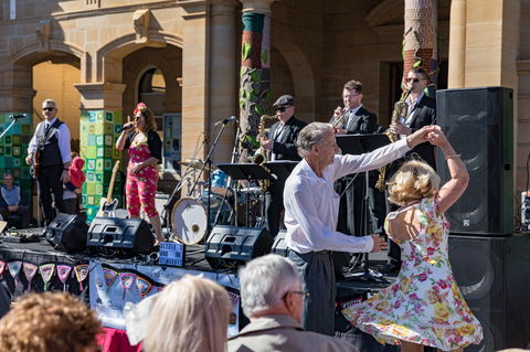 Jumpers And Jazz In July Festival - Sunshine Coast Tourism 0