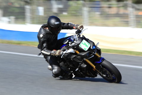 QR Moto Ride Days At Queensland Raceways! - Holiday Sunshine Coast 2
