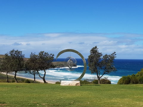 Sculptures At Killalea - Sunshine Coast Tourism 0
